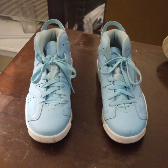 Michael Jordan 6 retro GG Pantone - Picture 2 of 4